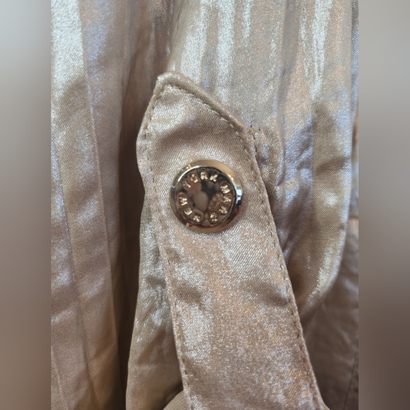 MARC New York unlined polyester gold coat Size Medium - Picture 4 of 9